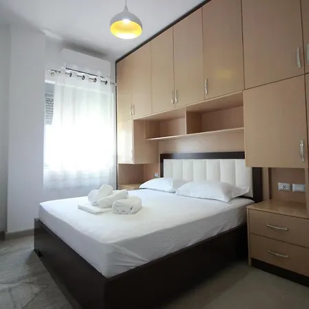 Muko's Appartamento Gjirokastër