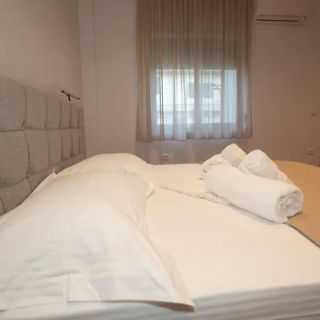 Muko's Appartamento Gjirokastër
